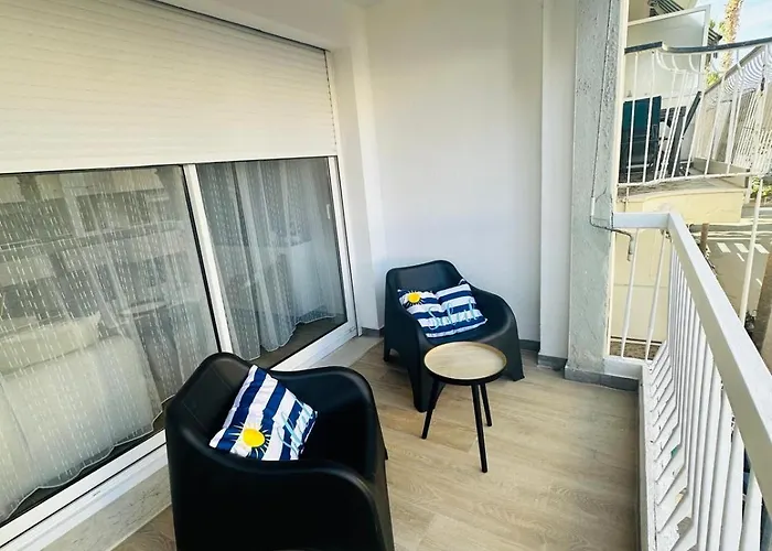 Appartement F3 Plein Centre Juan Les Pins