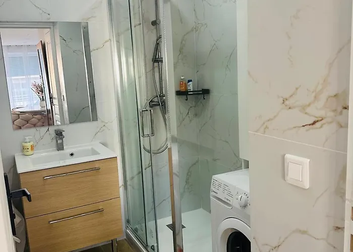 Appartement F3 Plein Centre Juan Les Pins Antibes